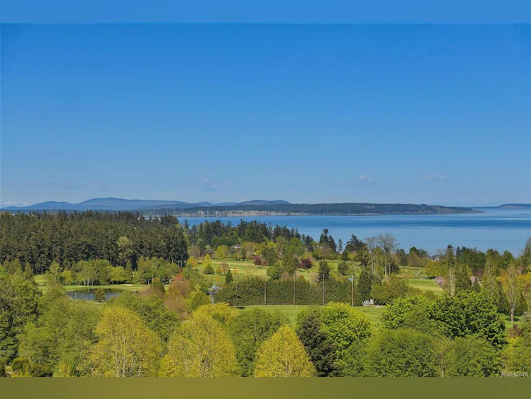 607-5332 Sayward Hill Crescent, Saanich, BC, V8Y 3H8 - 52