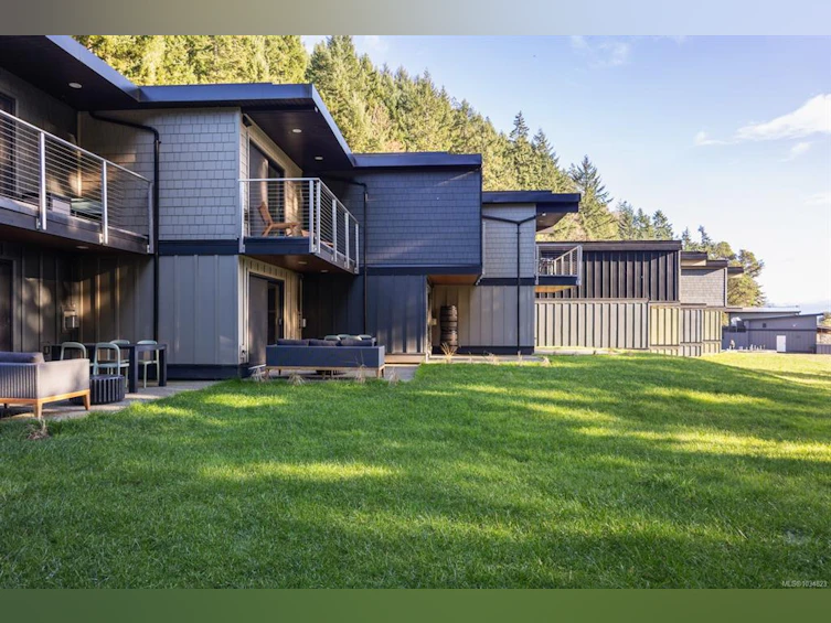 213-4305 Shingle Spit Road, Hornby Island, BC, V0R 1Z0 - 17