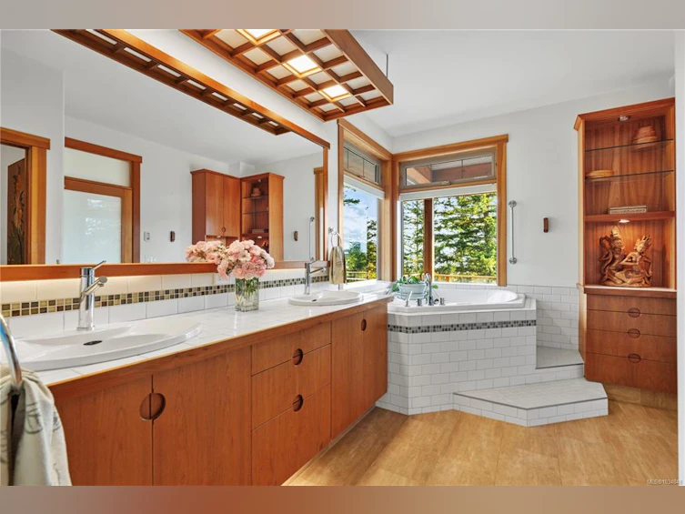 248 Suneagle Drive, Salt Spring Island, BC, V8K 1E5 - 16