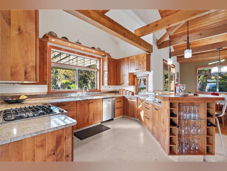 248 Suneagle Drive, Salt Spring Island, BC, V8K 1E5 - 9