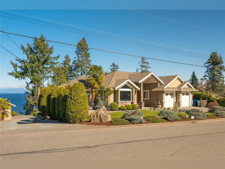 5450 Bayshore Drive, Nanaimo, BC, V9V 1G9