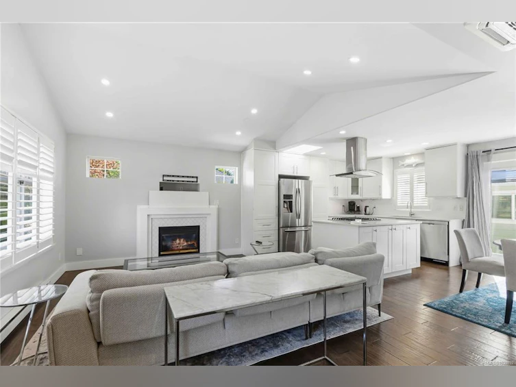 2508 Shakespeare Street, Victoria, BC, V8R 4G5 - 5