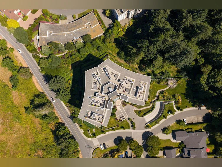 602-5388 Hill Rise Terrace, Saanich, BC, V8Y 3K3 - 30