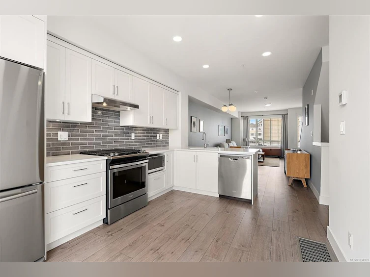 34-370 Latoria Boulevard, Colwood, BC, V9C 0N9 - 3