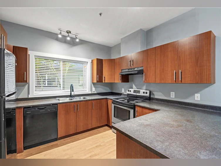 102-582 Rosehill Street, Nanaimo, BC, V9S 1H6 - 3