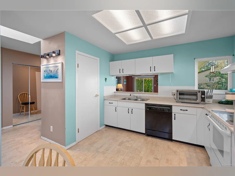20-4120 Interurban Road, Saanich, BC, V8Z 6W7 - 13