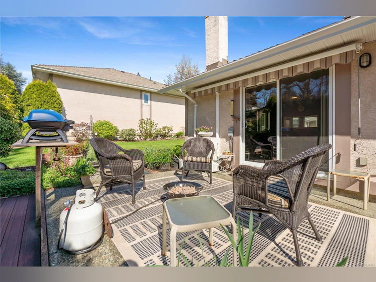 20-4120 Interurban Road, Saanich, BC, V8Z 6W7 - 32