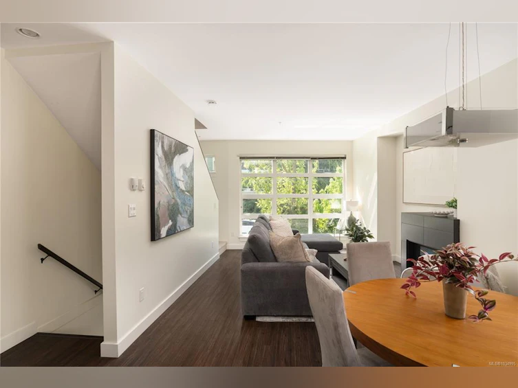 2-1234 Johnson Street, Victoria, BC, V8V 3P1 - 9