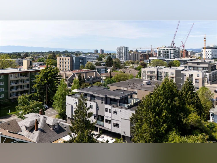 2-1234 Johnson Street, Victoria, BC, V8V 3P1 - 2