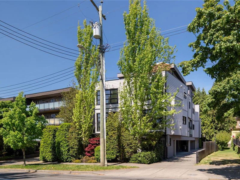 2 - 1234 Johnson Street, Victoria BC V8V 3P1