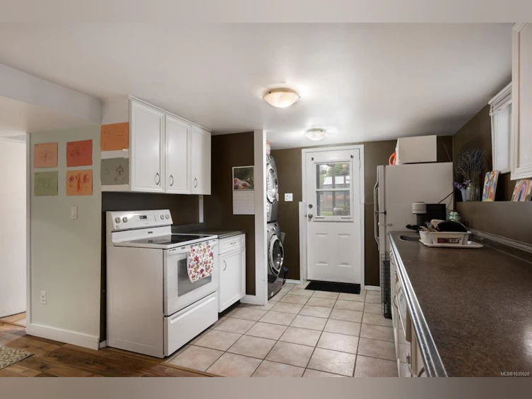 1233 Roy Road, Saanich, BC, V8Z 2X8 - 27