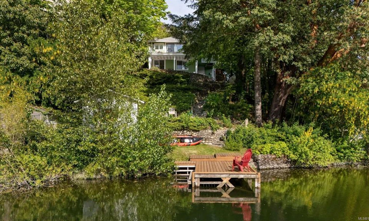 1055 Trillium Road