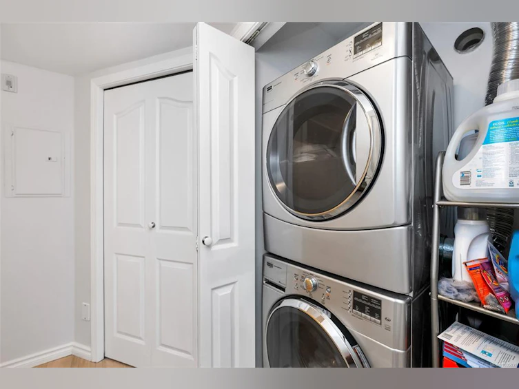 205-3160 Albina Street, Saanich, BC, V9A 1Z5 - 23