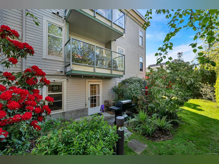 205-3160 Albina Street, Saanich, BC, V9A 1Z5 - 4