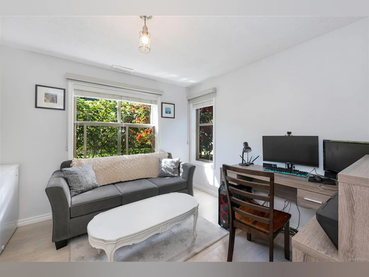205-3160 Albina Street, Saanich, BC, V9A 1Z5 - 21