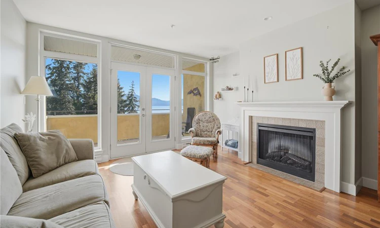 11-770 Vesuvius Bay Road