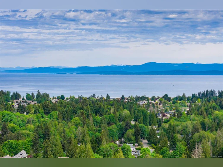1307 Woodland Drive, French Creek, BC, V9P 1Z2 - 21