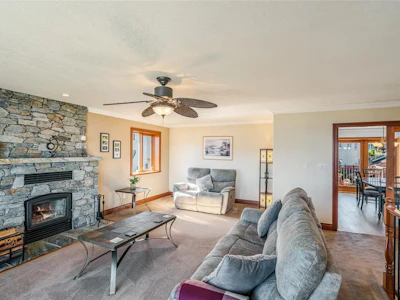 526 Douglas Place - 5