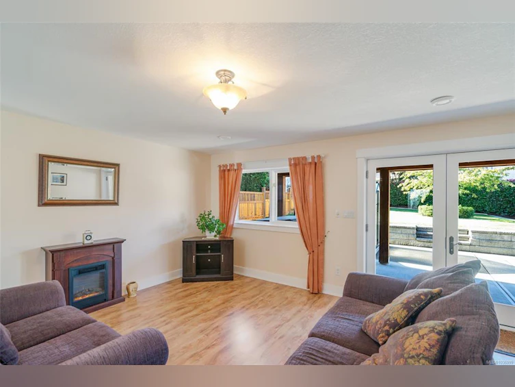 526 Douglas Place, Ladysmith, BC, V9G 2B9 - 33