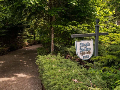 6353 Highwood Drive - 4