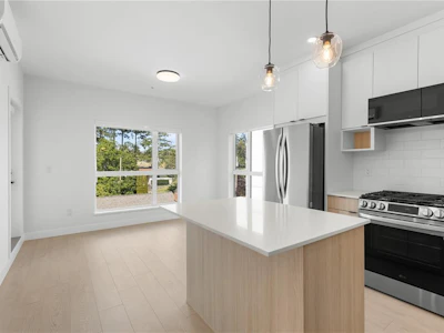 317-2629 Millstream Road - 5