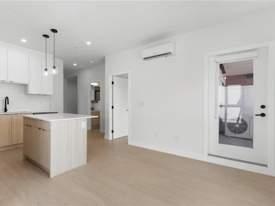 617-2629 Millstream Road - 3