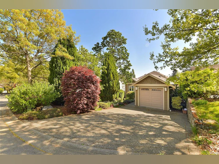 523 Caselton Place, Saanich, BC, V8Z 7Y5 - 69