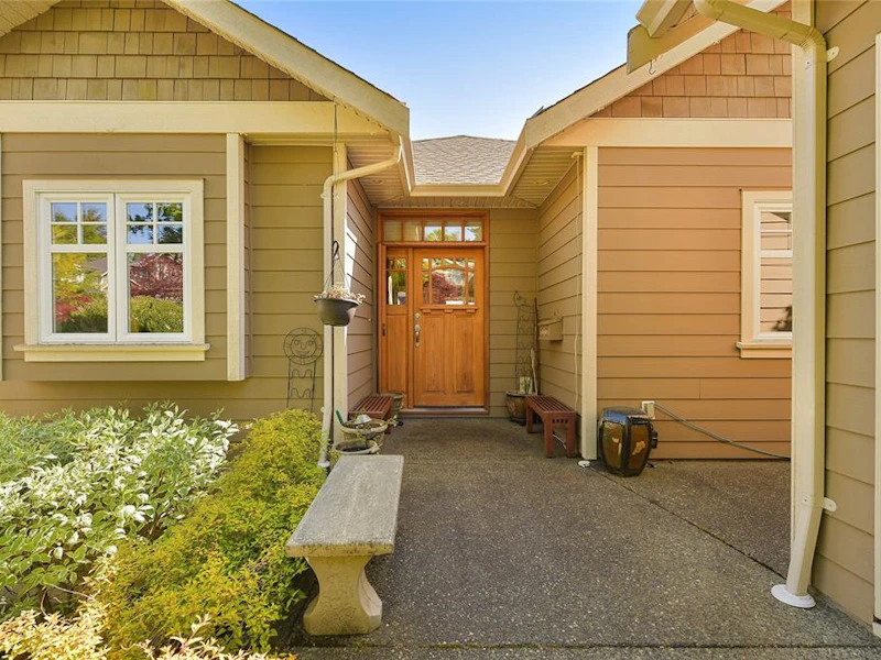 523 Caselton Place, Saanich BC V8Z 7Y5
