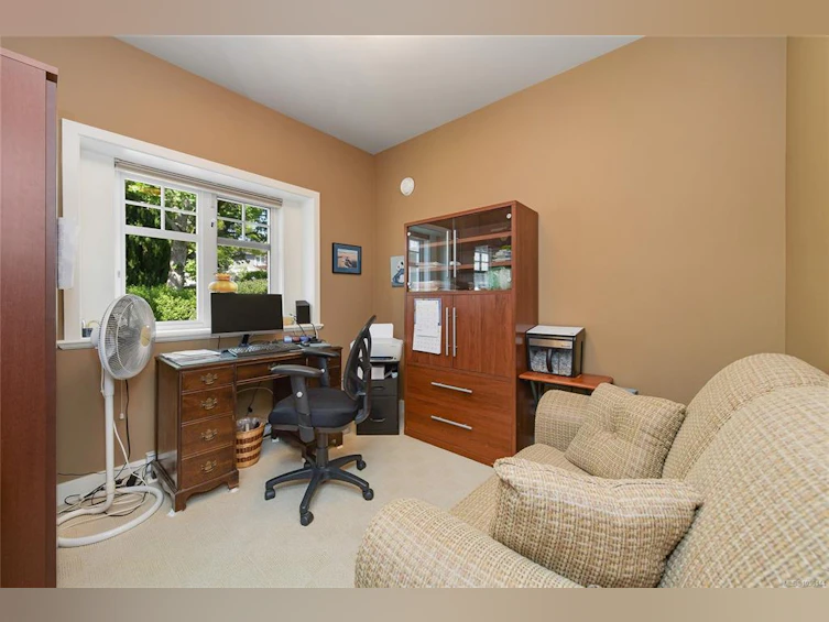 523 Caselton Place, Saanich, BC, V8Z 7Y5 - 26
