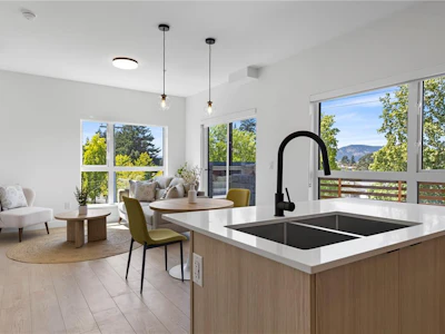 421-2629 Millstream Road - 5