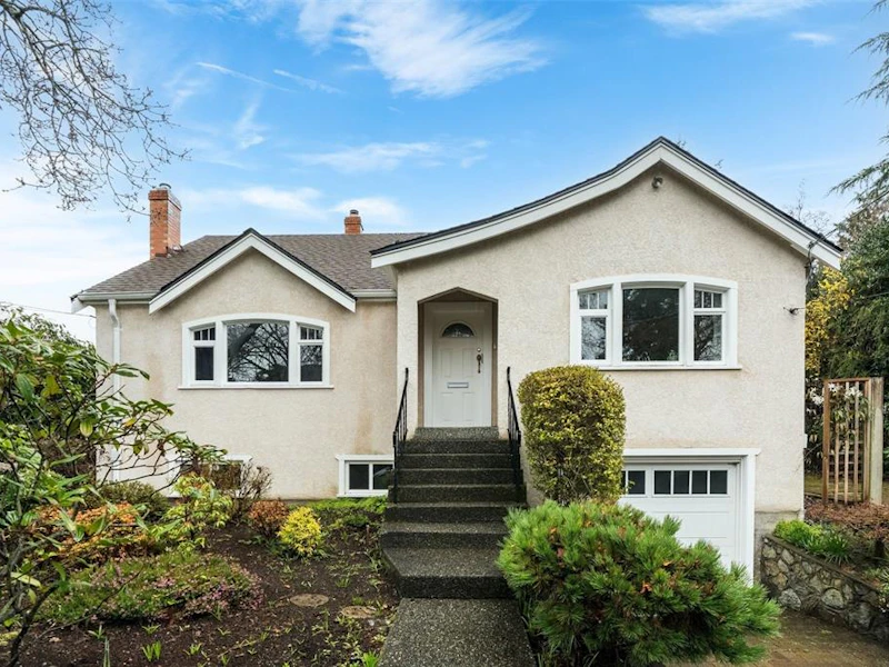 1250 Rockland Avenue, Victoria BC V8V 3J2