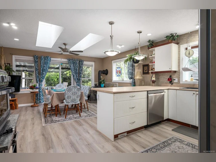3319 Cook Street, Chemainus, BC, V0R 1K2 - 11