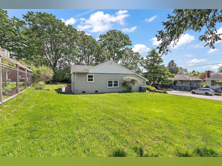 1290 Derby Road, Saanich, BC, V8P 1S8 - 11