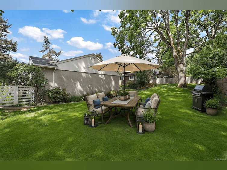 1290 Derby Road, Saanich, BC, V8P 1S8 - 5