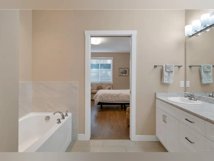 109-2006 Sierra Drive, Campbell River, BC, V9H 1V6 - 12