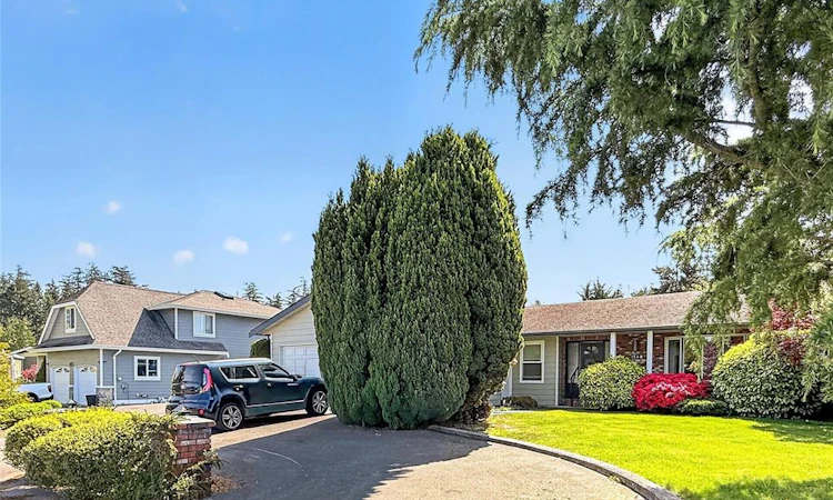 1568 Marine Circle