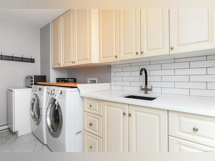 3550 Cumberland Road, Cumberland, BC, V0R 1S0 - 30