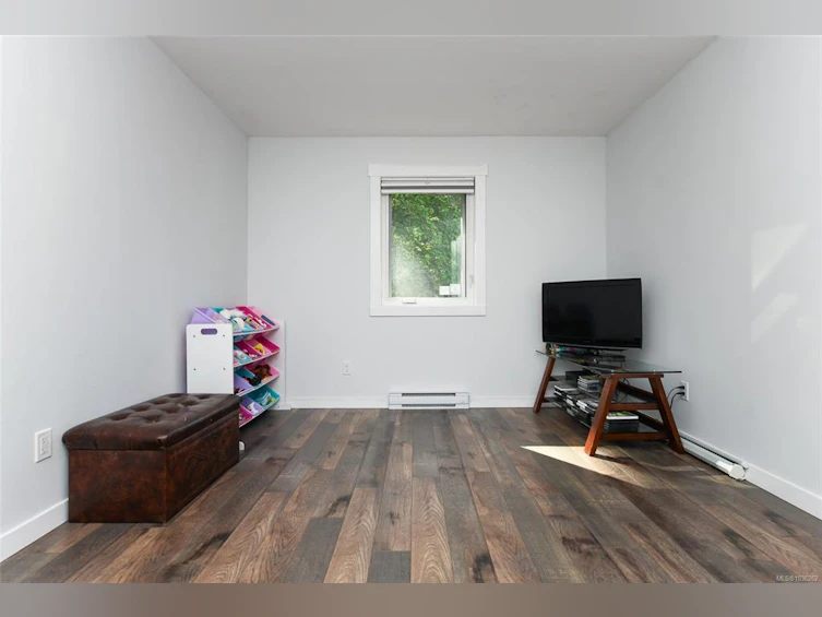 3550 Cumberland Road, Cumberland, BC, V0R 1S0 - 12