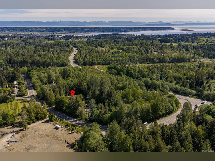3550 Cumberland Road, Cumberland, BC, V0R 1S0 - 38