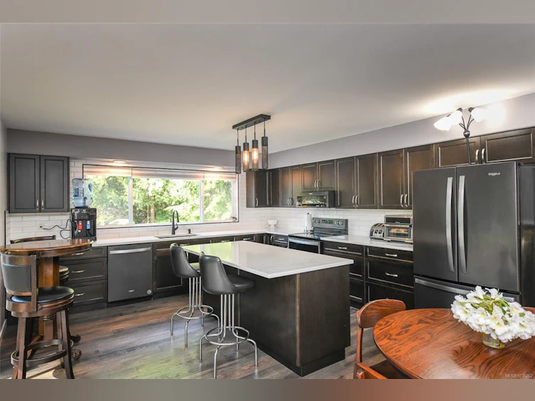 3550 Cumberland Road, Cumberland, BC, V0R 1S0 - 6