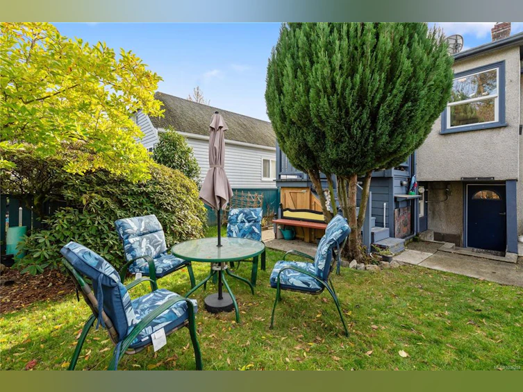 4029 Carey Road, Saanich, BC, V8Z 4E7 - 45