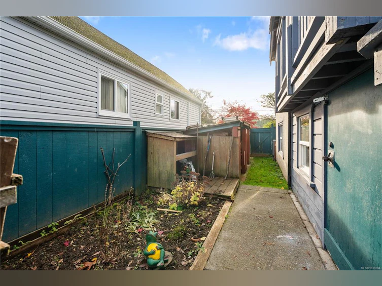 4029 Carey Road, Saanich, BC, V8Z 4E7 - 46