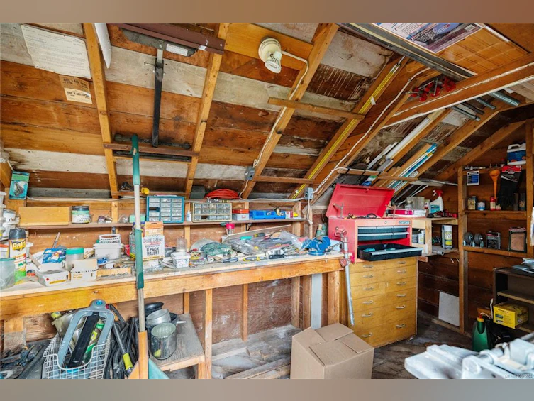 4029 Carey Road, Saanich, BC, V8Z 4E7 - 42