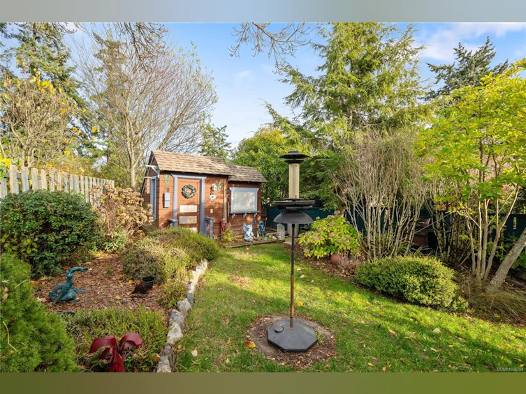 4029 Carey Road, Saanich, BC, V8Z 4E7 - 44