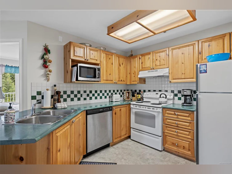 217-1320 Henry Road, Courtenay, BC, V9J 1L0 - 16