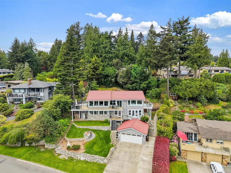 8750 Pender Park Drive, North Saanich, BC, V8L 3Z5