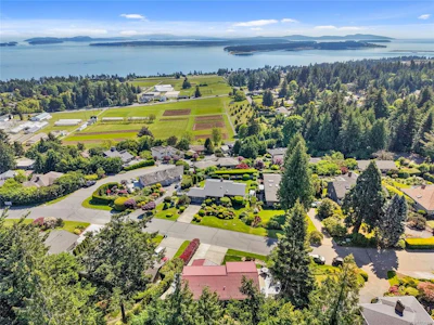 8750 Pender Park Drive - 3