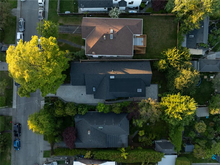 587 Oliver Street, Oak Bay, BC, V8S 4W2 - 53