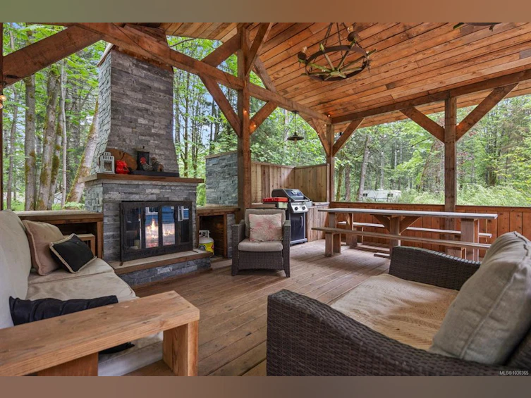 9525 Doyle Road, Black Creek, BC, V9J 1E7 - 20