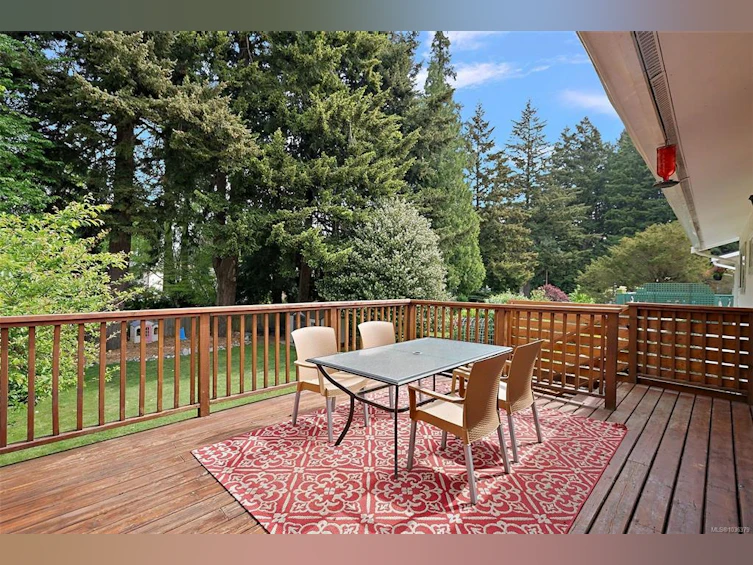550 Ledsham Road, Colwood, BC, V9C 1J8 - 4